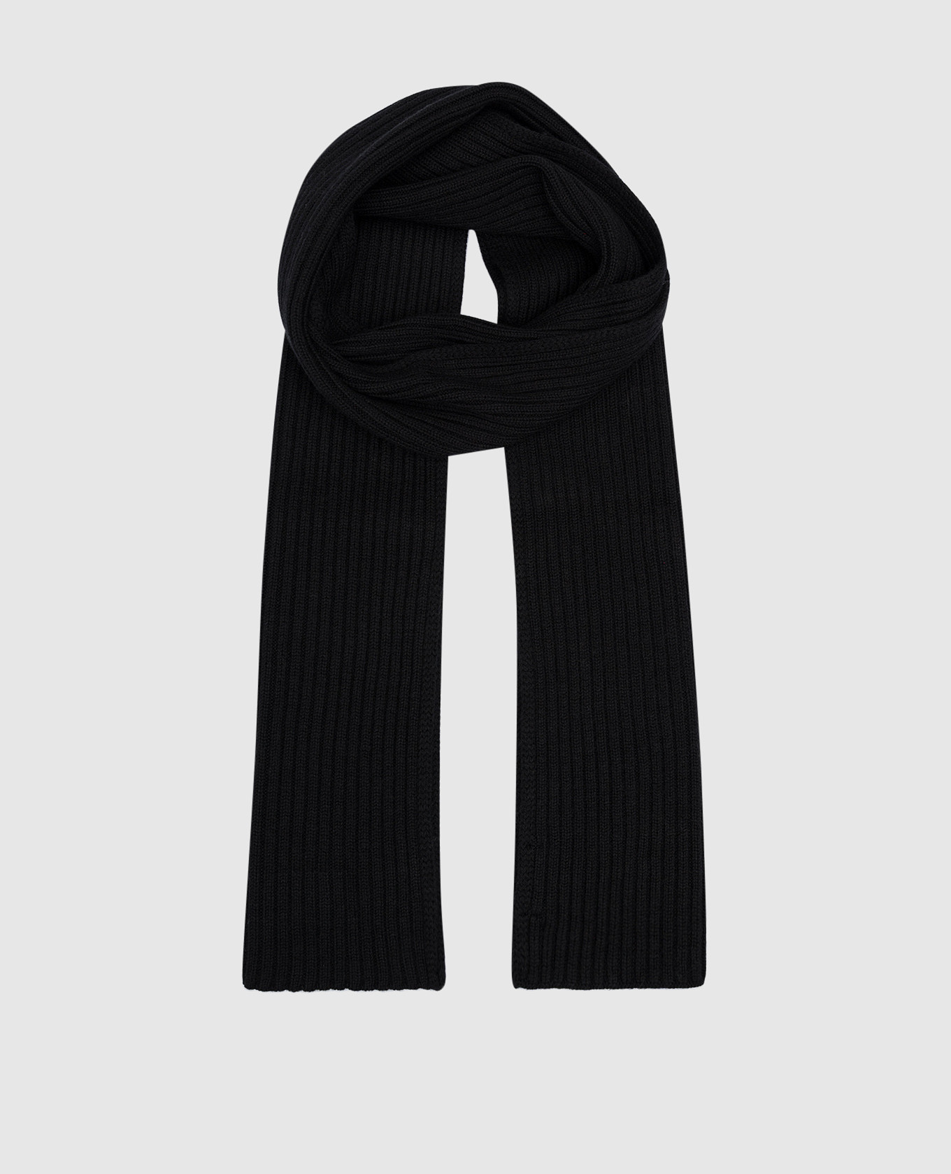

A black scarf with a scar made of merino wool D'Uomo Milano