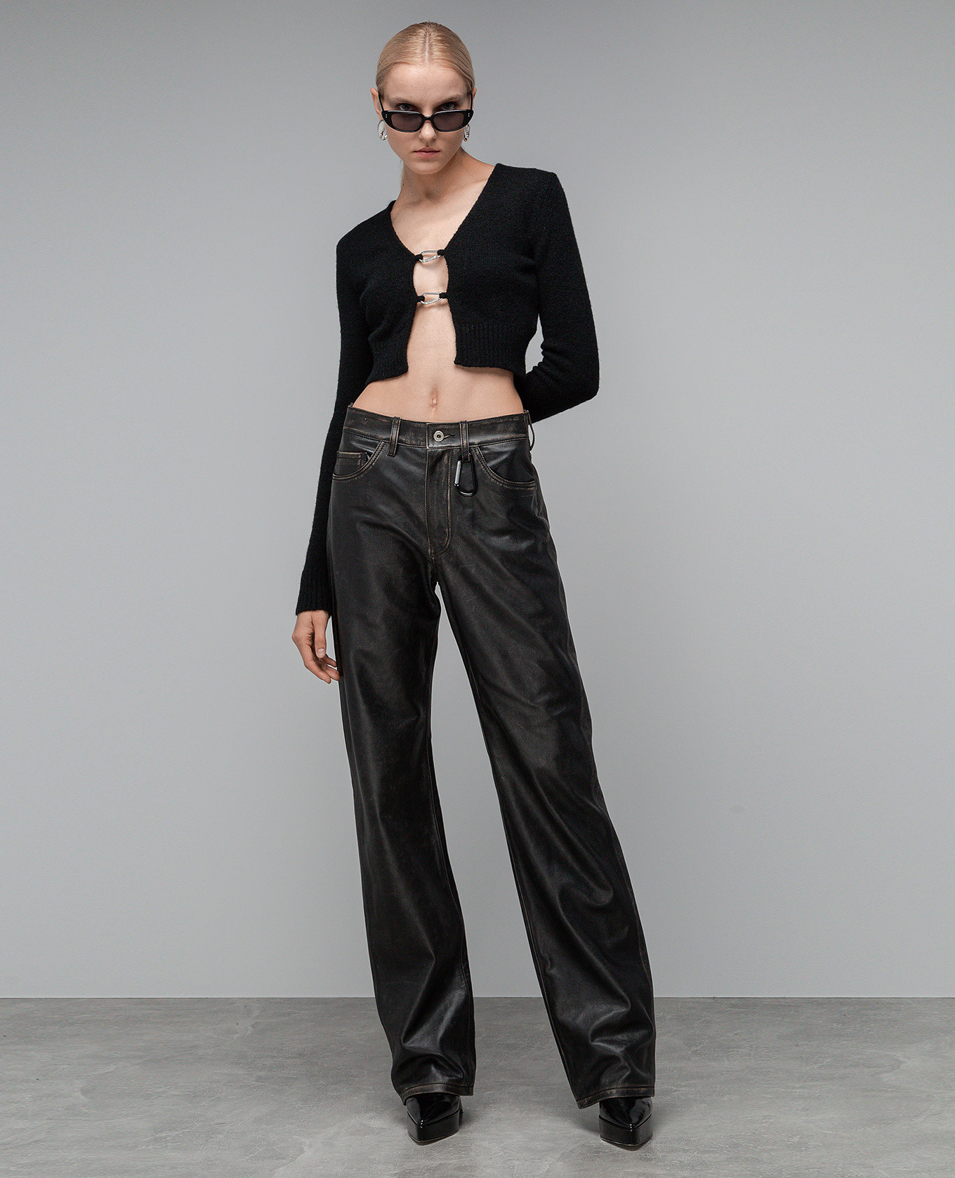 

Black cardigan with carabiners Heron Preston