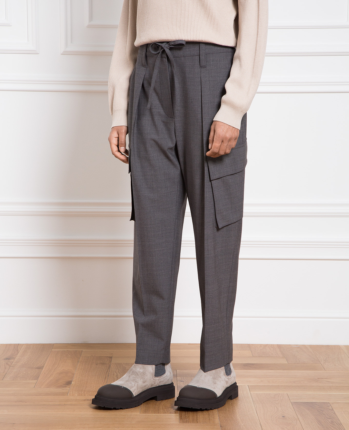 Gray cargo with monil chain Brunello Cucinelli 3