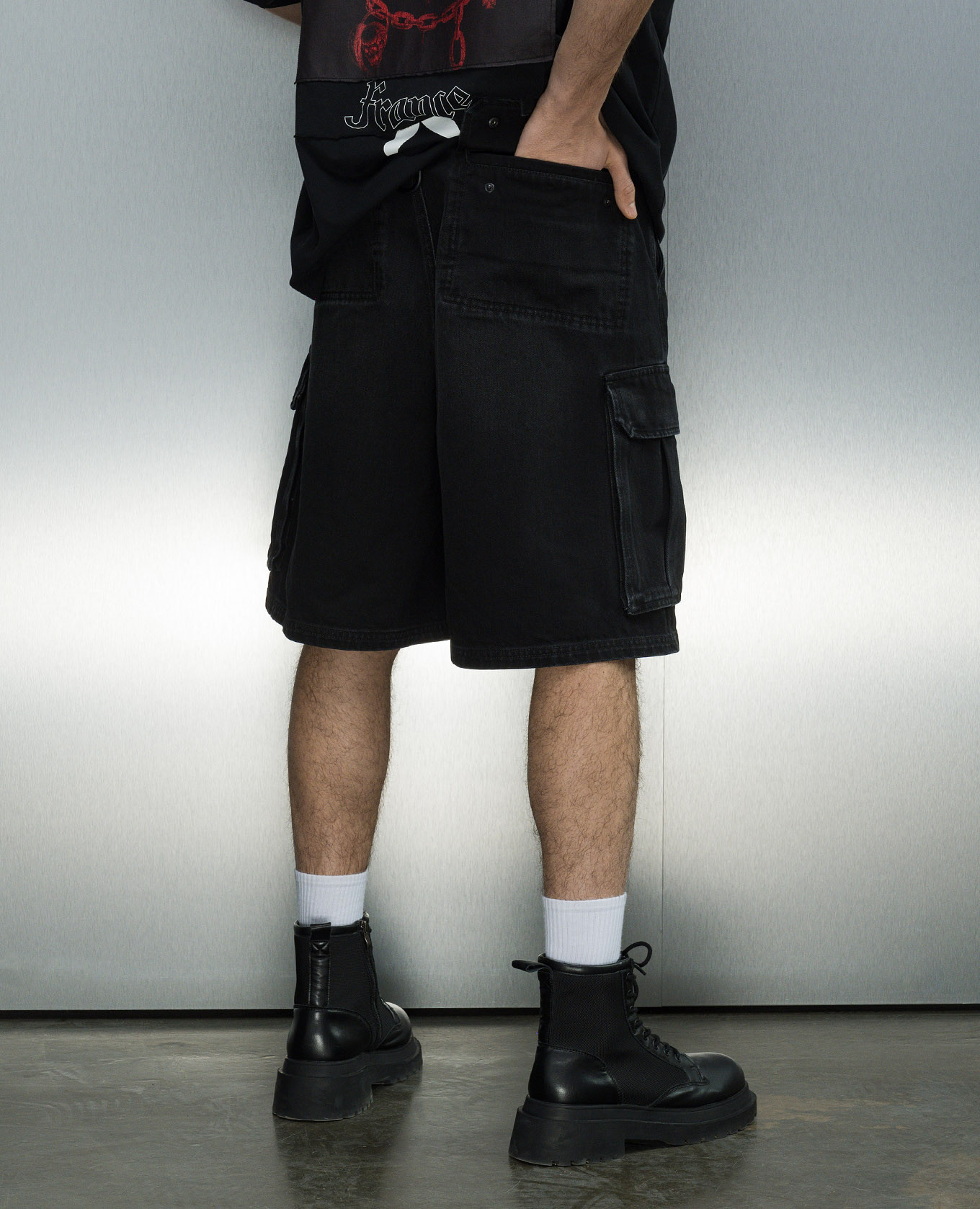 

Black denim cargo shorts Vetements