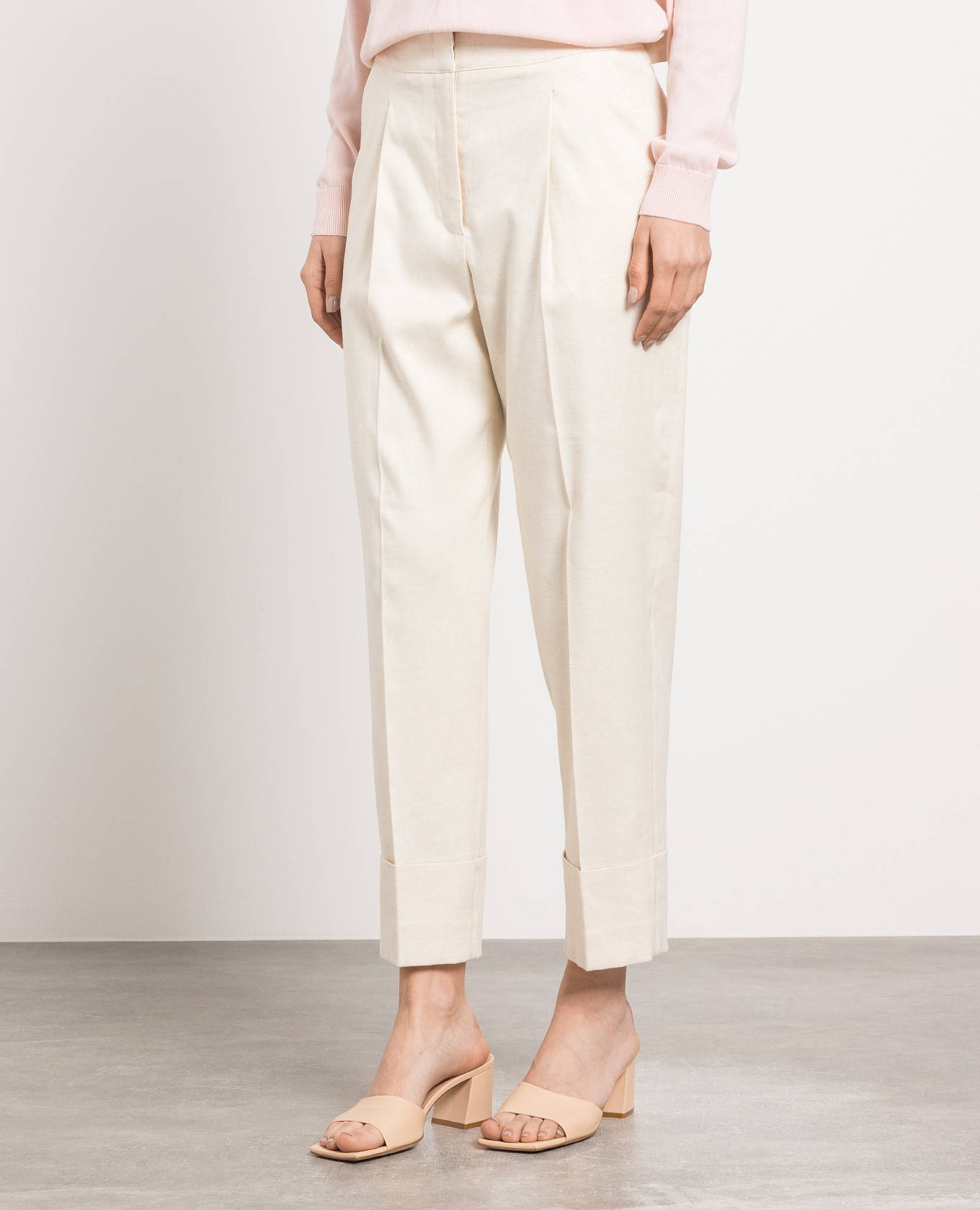 

Beige pants Peserico