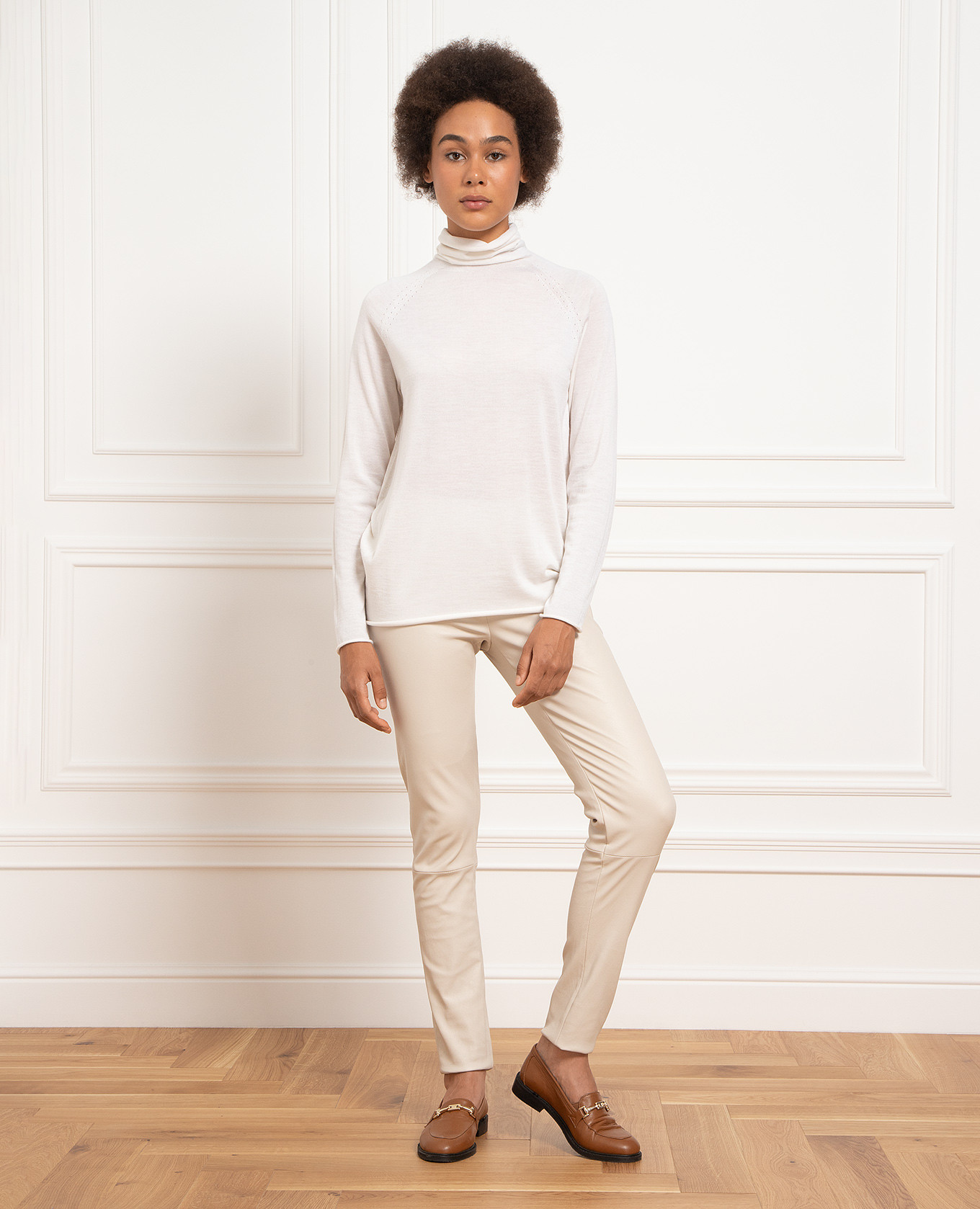 Pants light beige Kiton 2