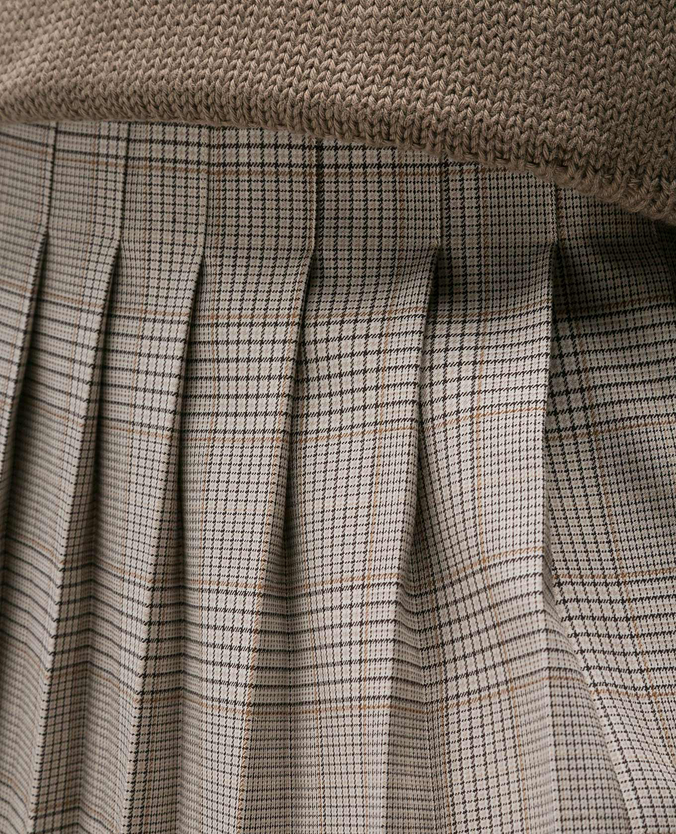 Beige check pleated skirt CO 5
