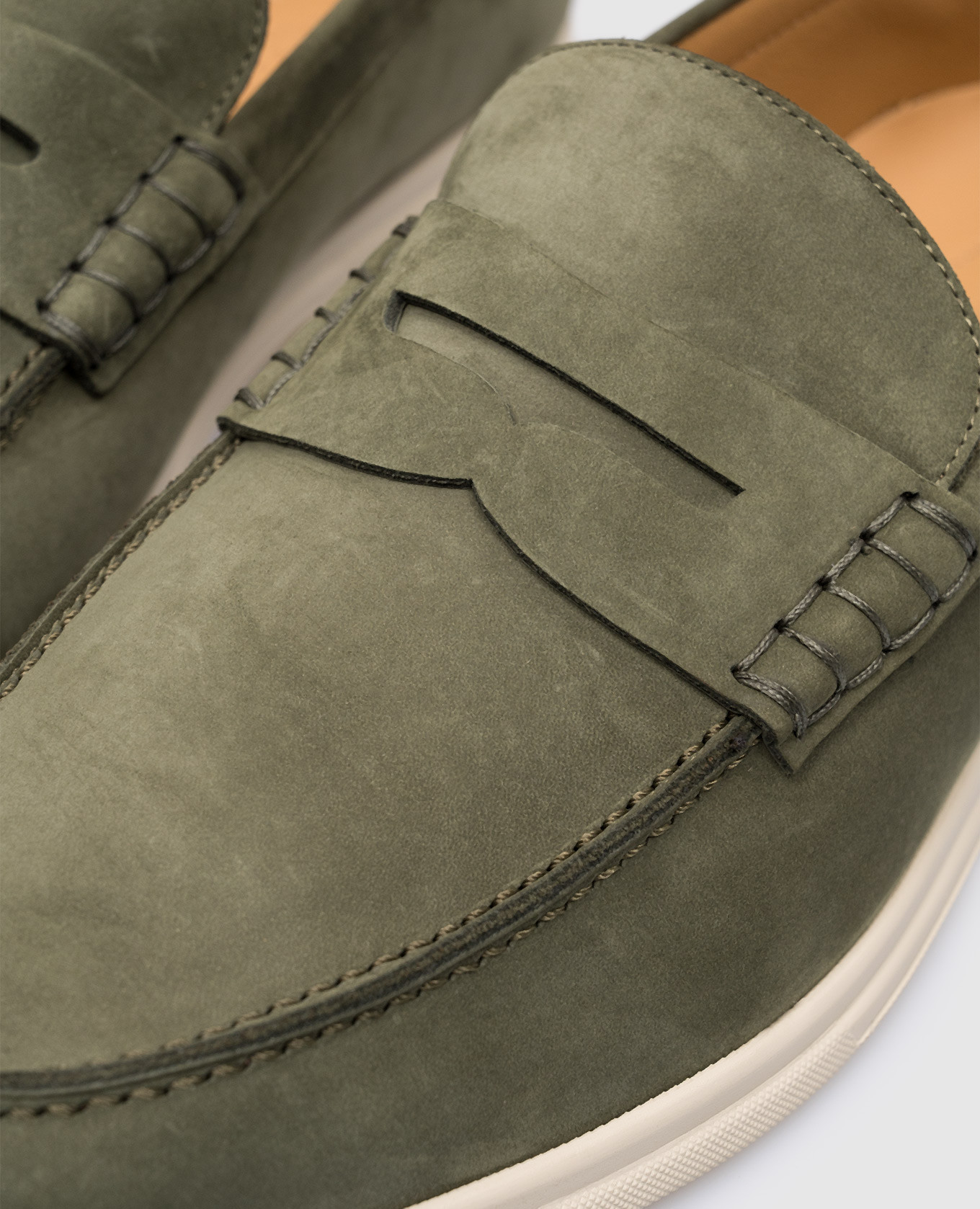 

Green leather loafers Cashmere&Whiskey