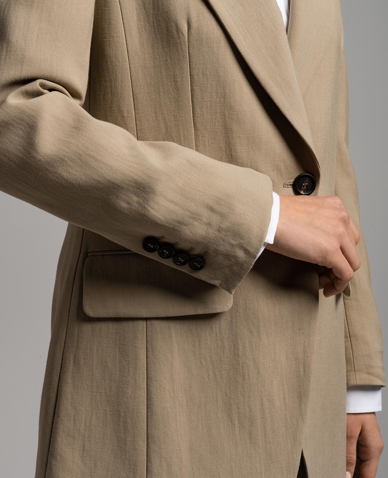 Beige linen jacket with monil chain Brunello Cucinelli 5