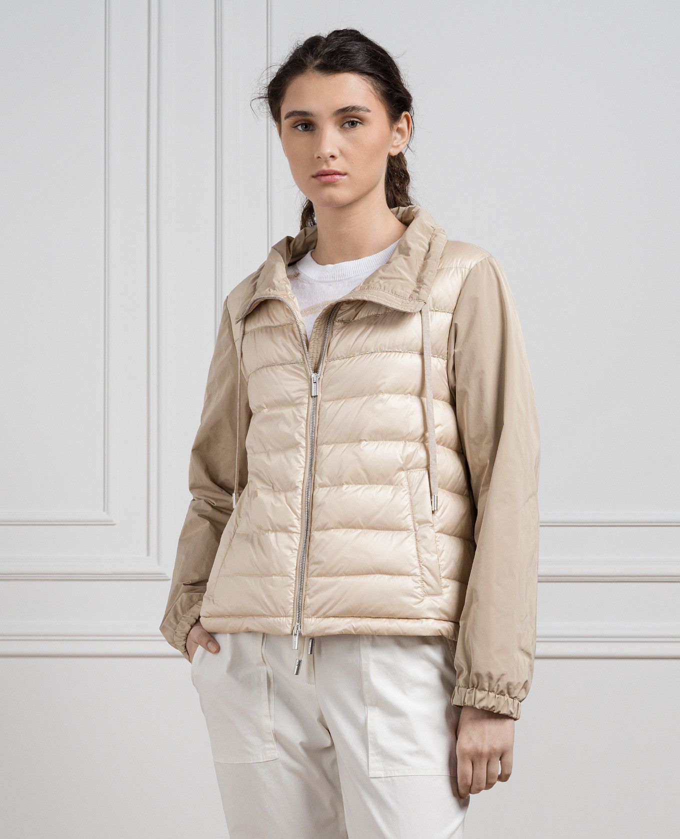 

Brown combo jacket with monil chain Peserico