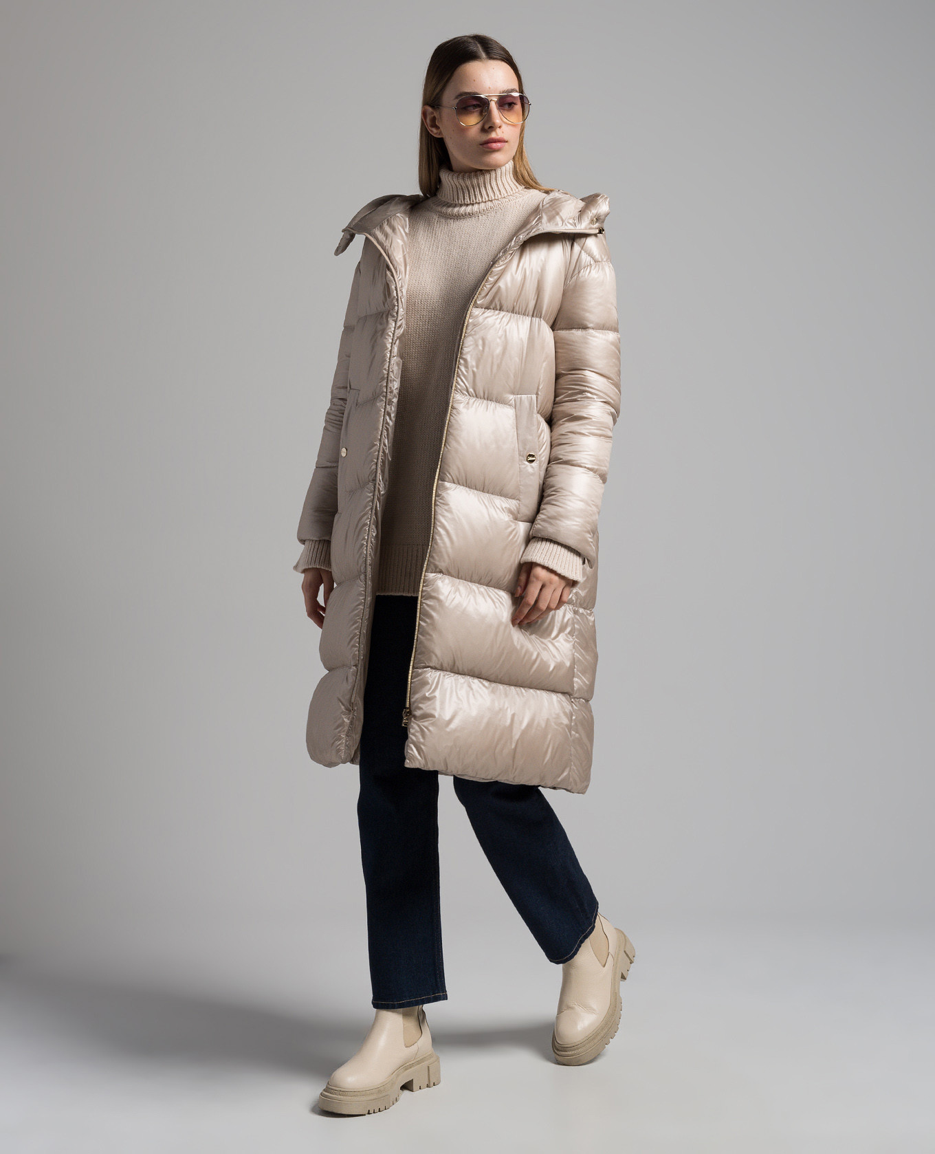 

Beige down jacket Herno