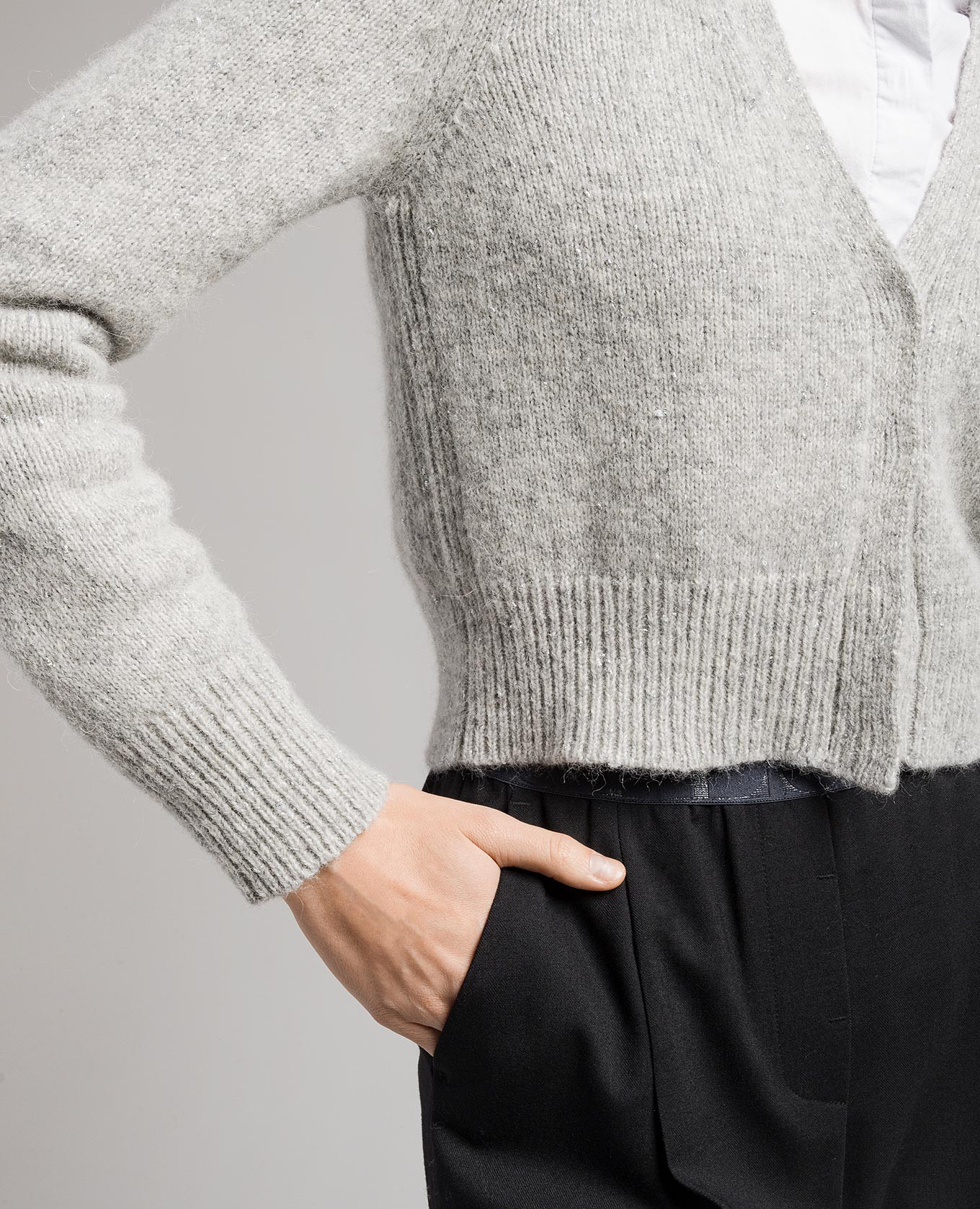 

Gray cropped cardigan Peserico, Grey