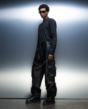 Off-White Black leather cargo transformers with zippers OMJB034F23LEA001