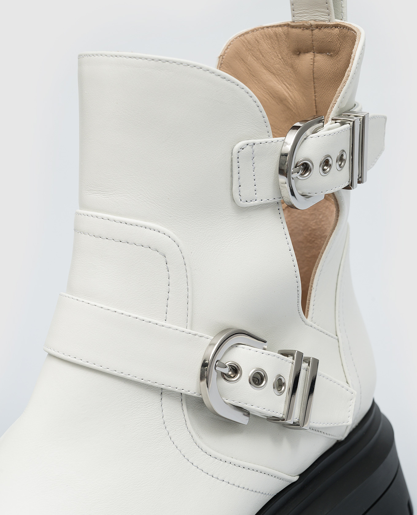 

Mverick white leather boots Stuart Weitzman