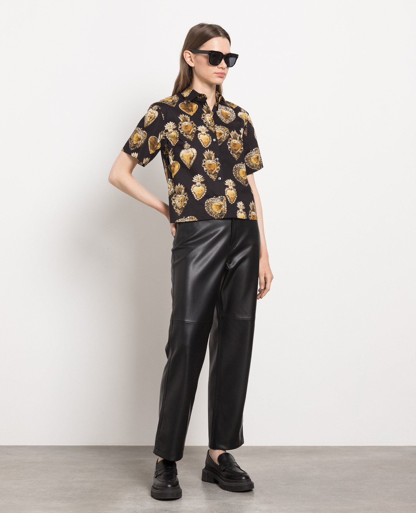 Black shirt in a print Dolce&Gabbana 2