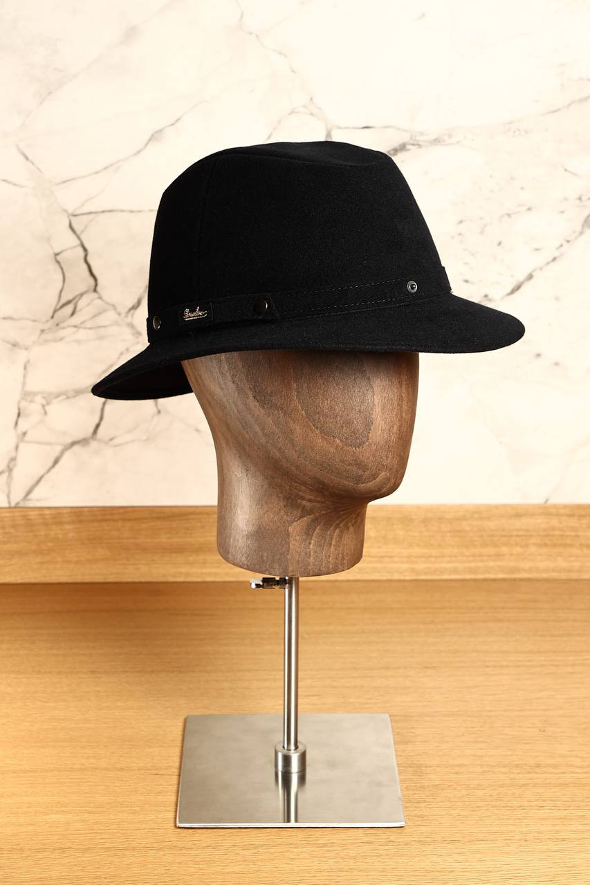 

Blue hat with logo Borsalino
