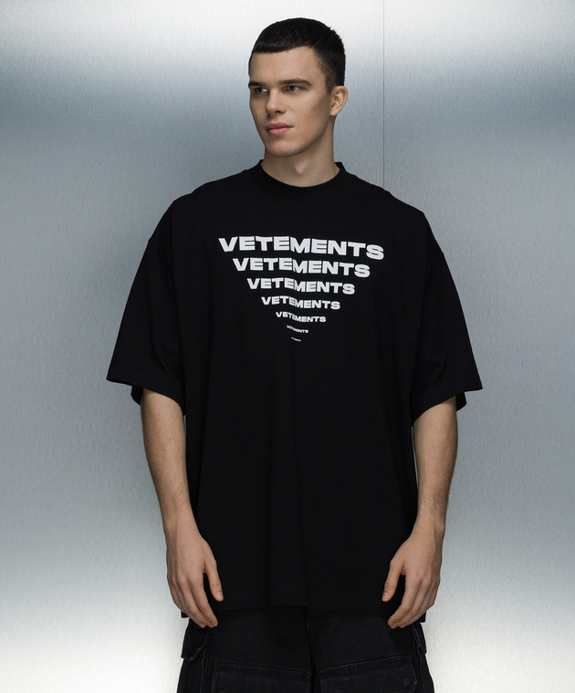 Vetements - Black t-shirt with logo print UE64TR140B - shop with