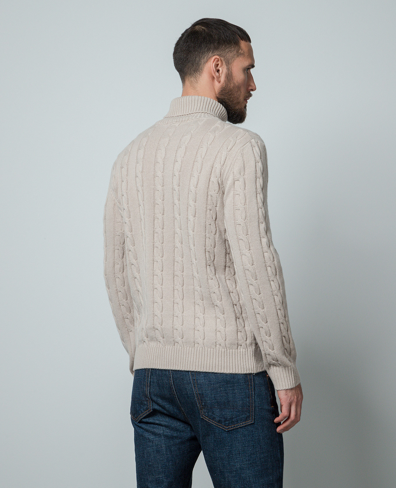 Beige sweater made of cashmere in a textured pattern Cashmere&Whiskey 4