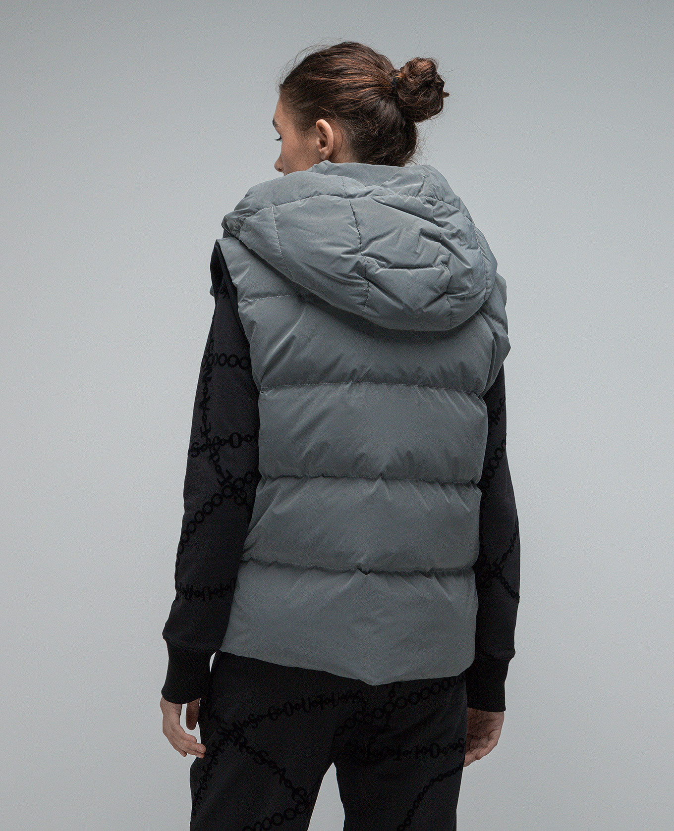 Hugh-Rf Logo Down Vest in Gray Mackage 4