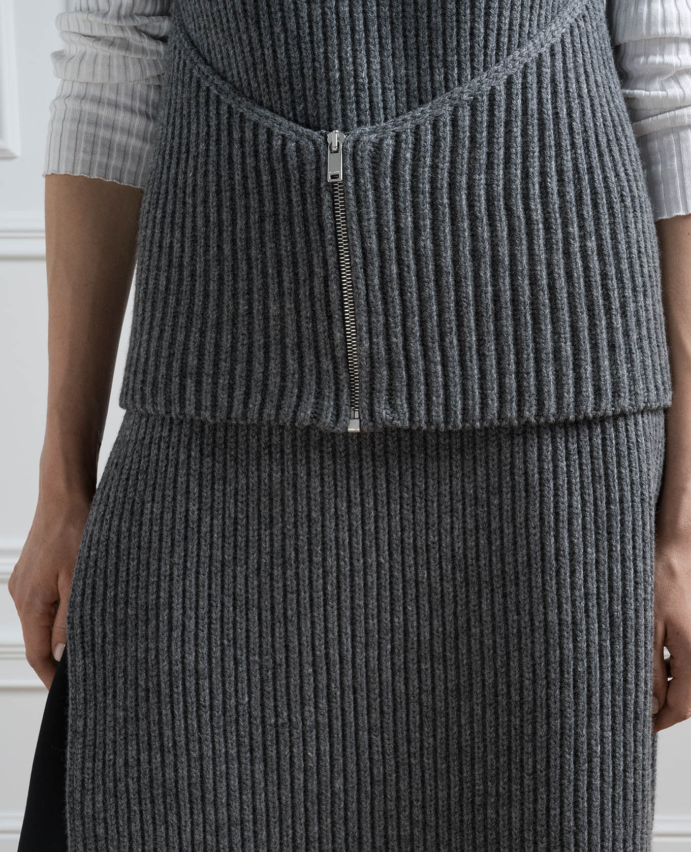 Gray dress made of wool with a scar Jil Sander 5
