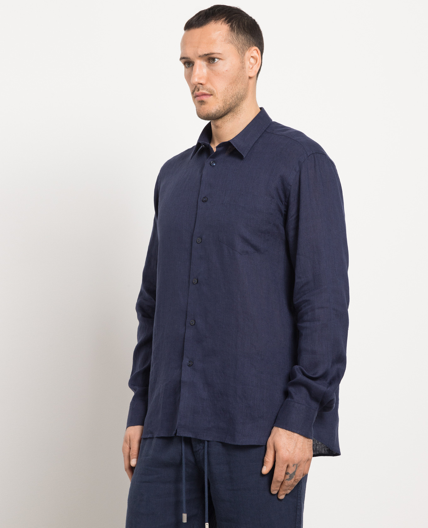 

Caroubis blue linen shirt with logo embroidery Vilebrequin