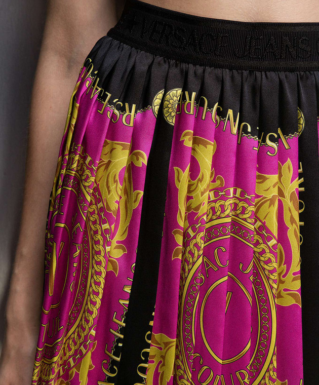 Versace Jeans Couture - Pink Pleated Mini Skirt in V-Emblem