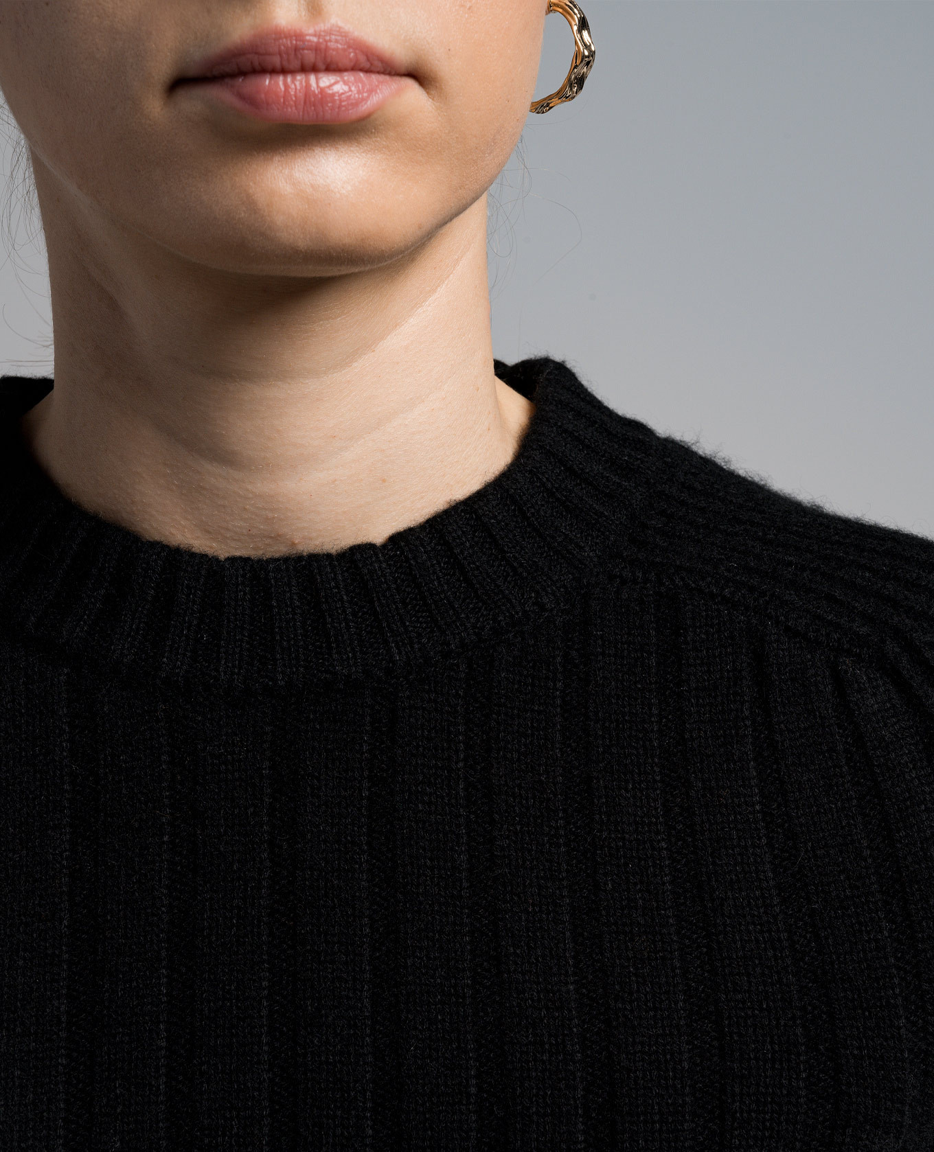 Black ribbed wool and cashmere sweater CO 5