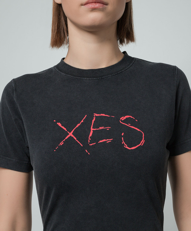 【VETEMENTS】ブラック XXX ロゴ Tシャツ VETEMENTS XXX Logo T-Shirt in Black | FWRD