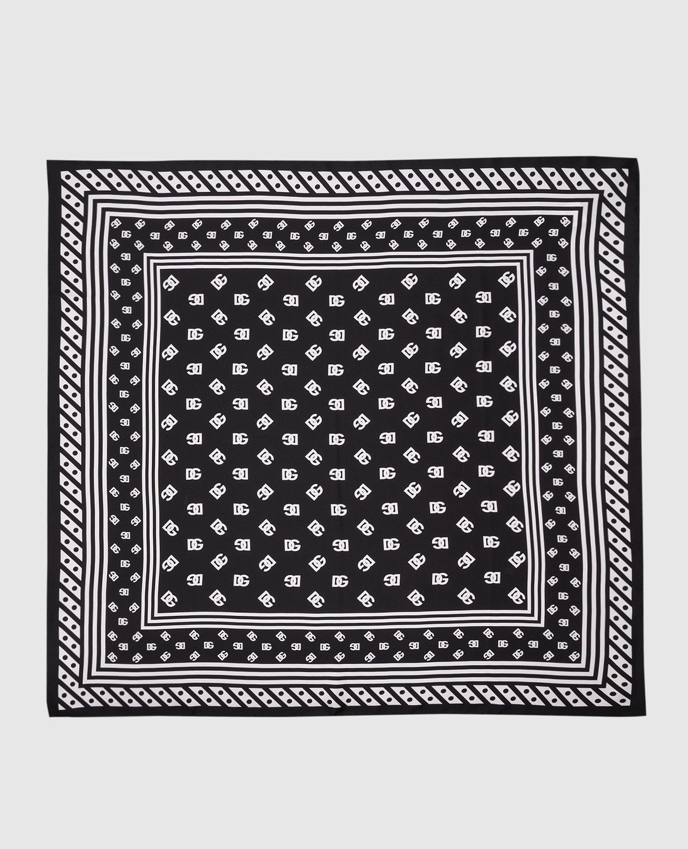 

Black scarf made of silk with a logo print Dolce&Gabbana