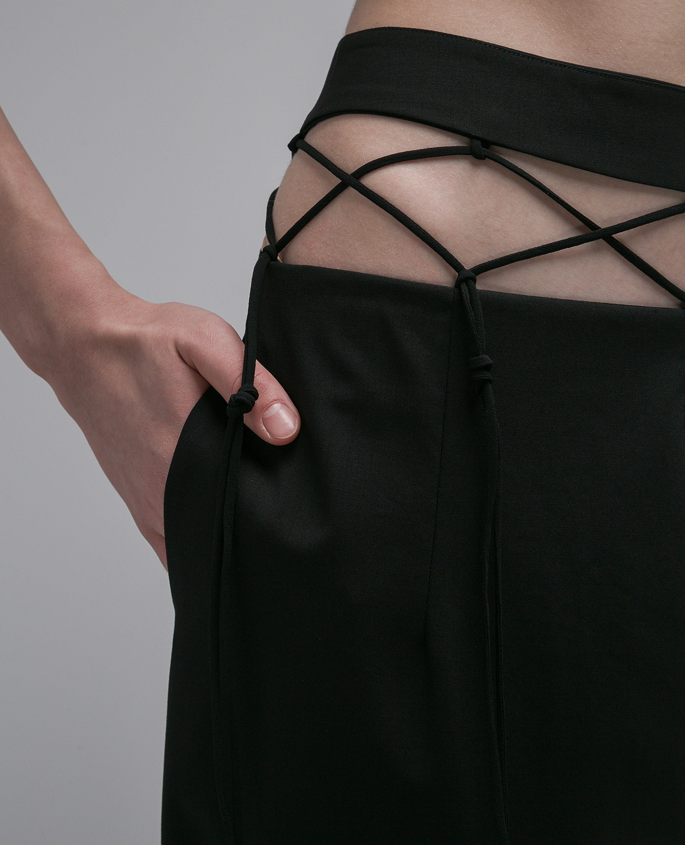 

Black pants made of wool with a cutout and lace-up Nensi Dojaka