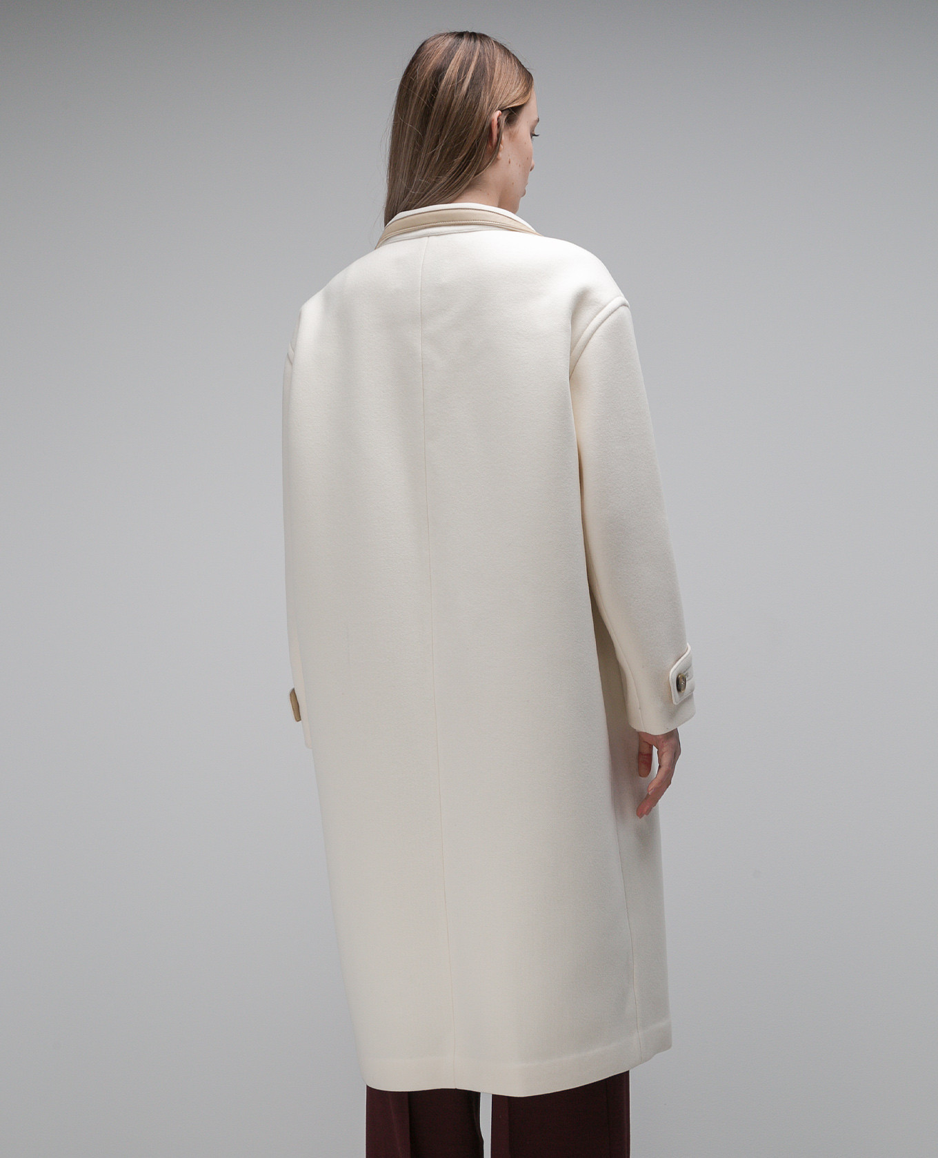 White coat made of wool Yves Salomon 4