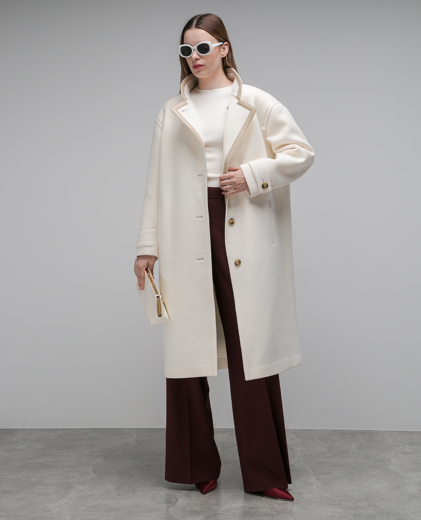 

White coat made of wool Yves Salomon