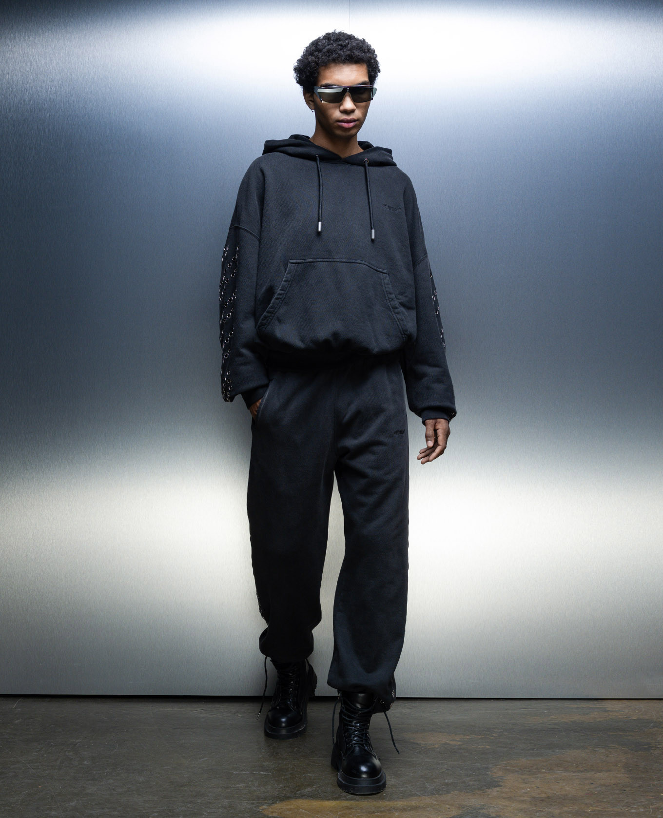 Gray logo eyelet hoodie Off-White 2