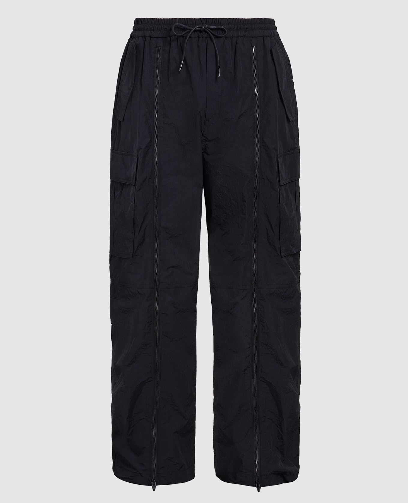 Black cargo with zippers juun.j