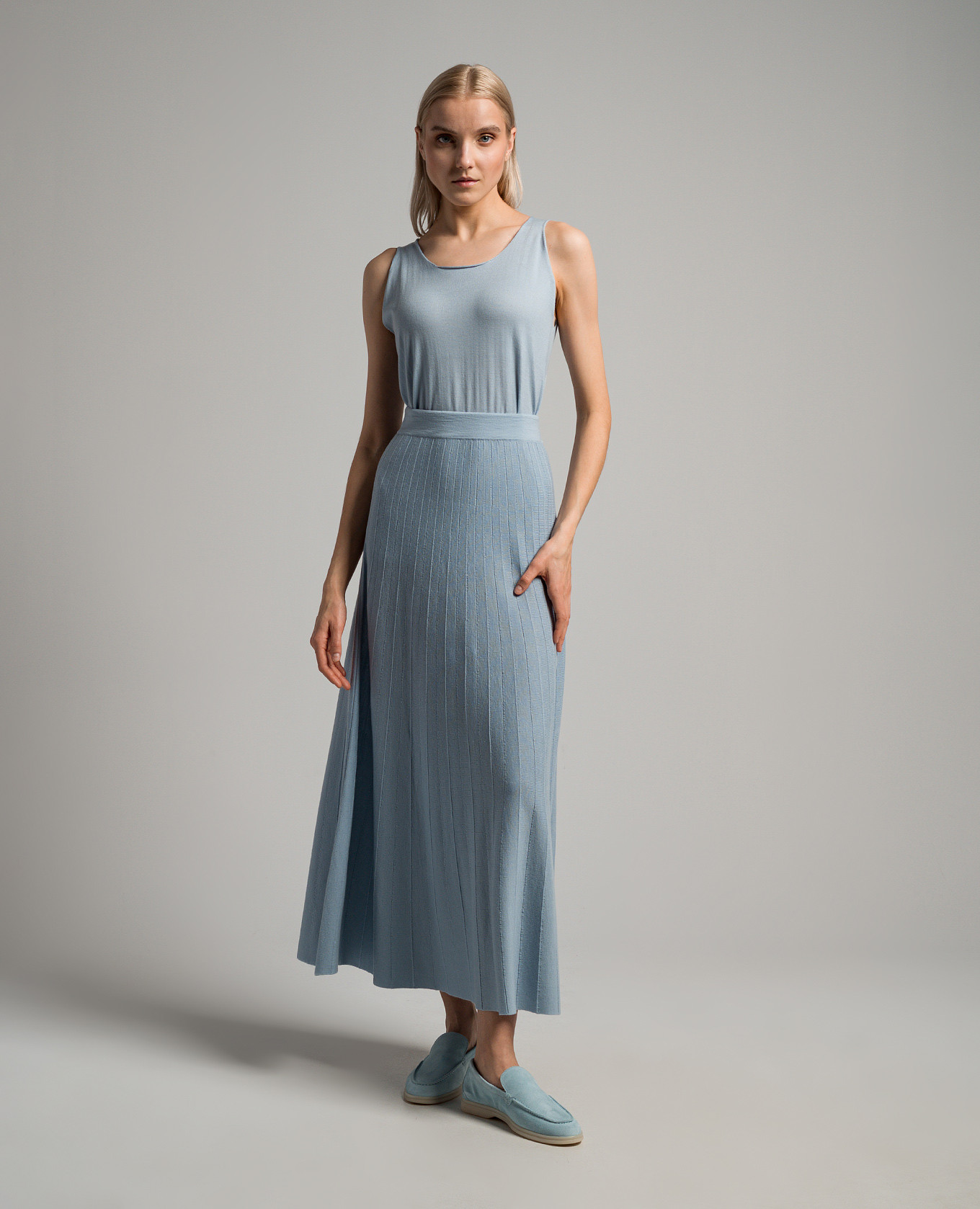 Blue wool pleated top and skirt suit Babe Pay Pls 3
