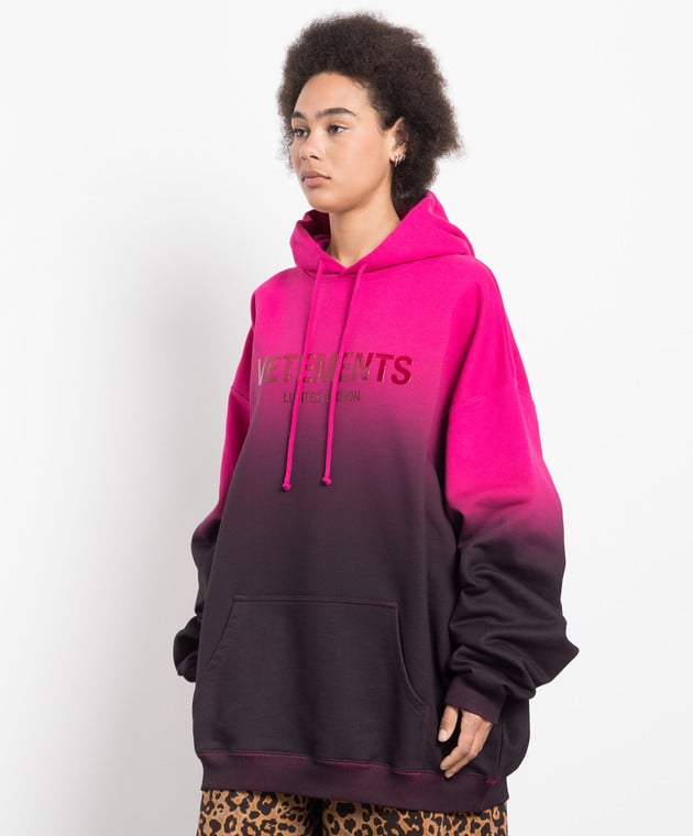 Vetements - Pink logo hoodie UE54HD200H - buy with Czech Republic delivery  at Symbol