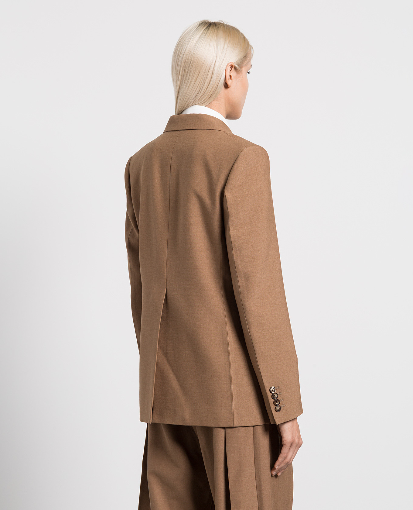 Brown jacket Victoria Beckham 4