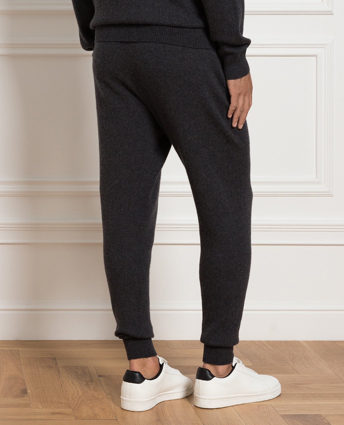 

Gray cashmere sweatpants Cashmere&Whiskey, Grey
