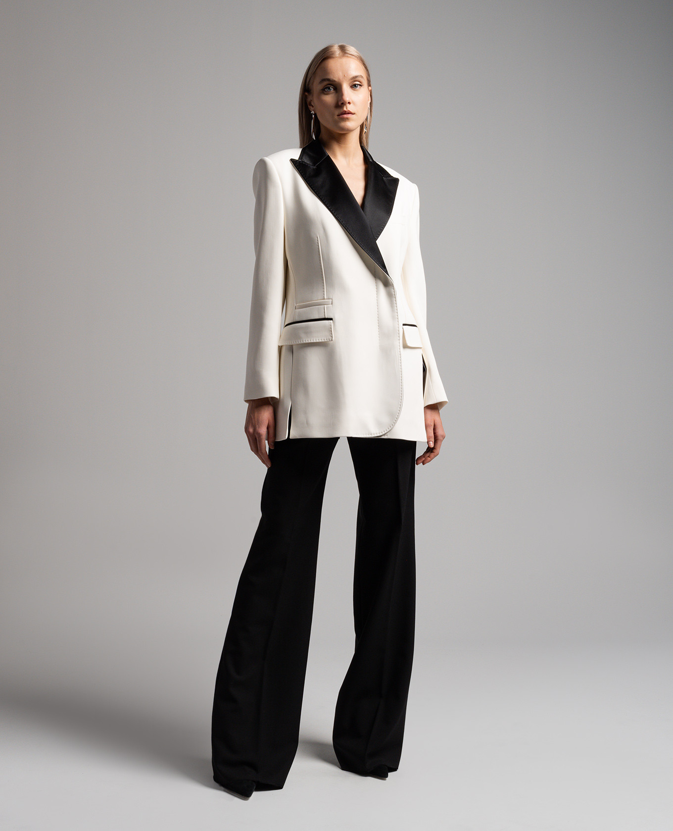 White double-breasted jacket with contrasting details Dolce&Gabbana 2