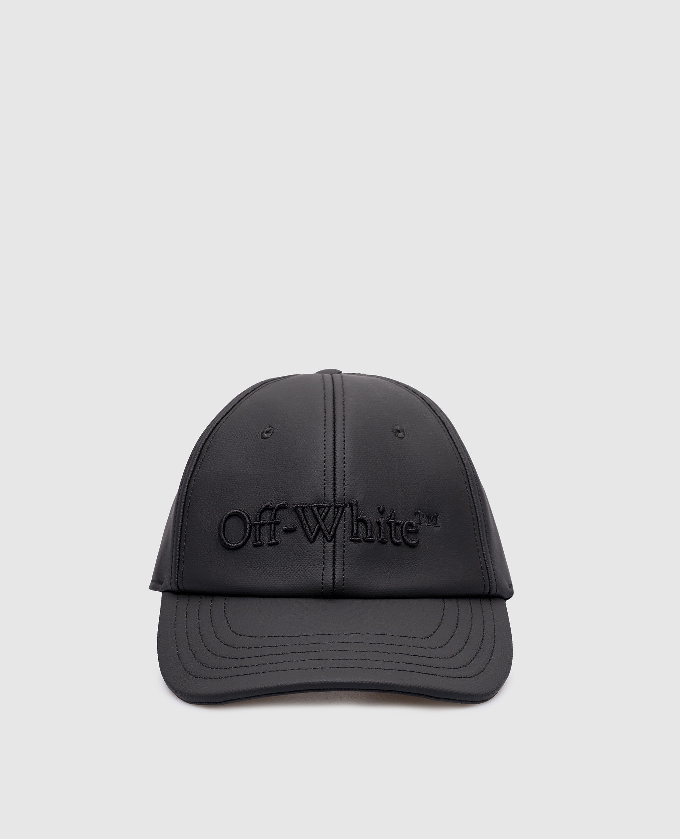 Black cap with textured logo embroidery off-white