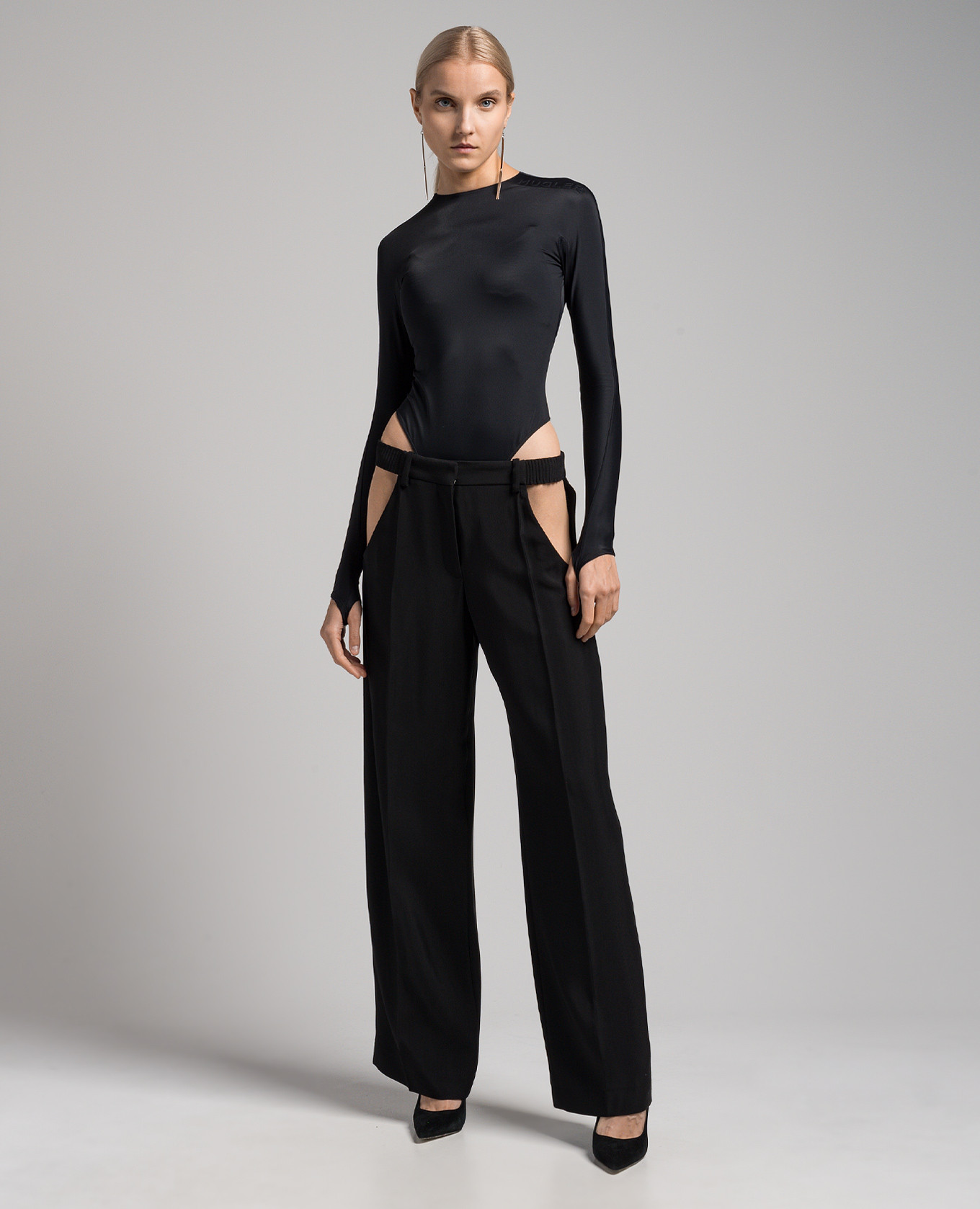 Black pants with curved necklines Thierry Mugler 2
