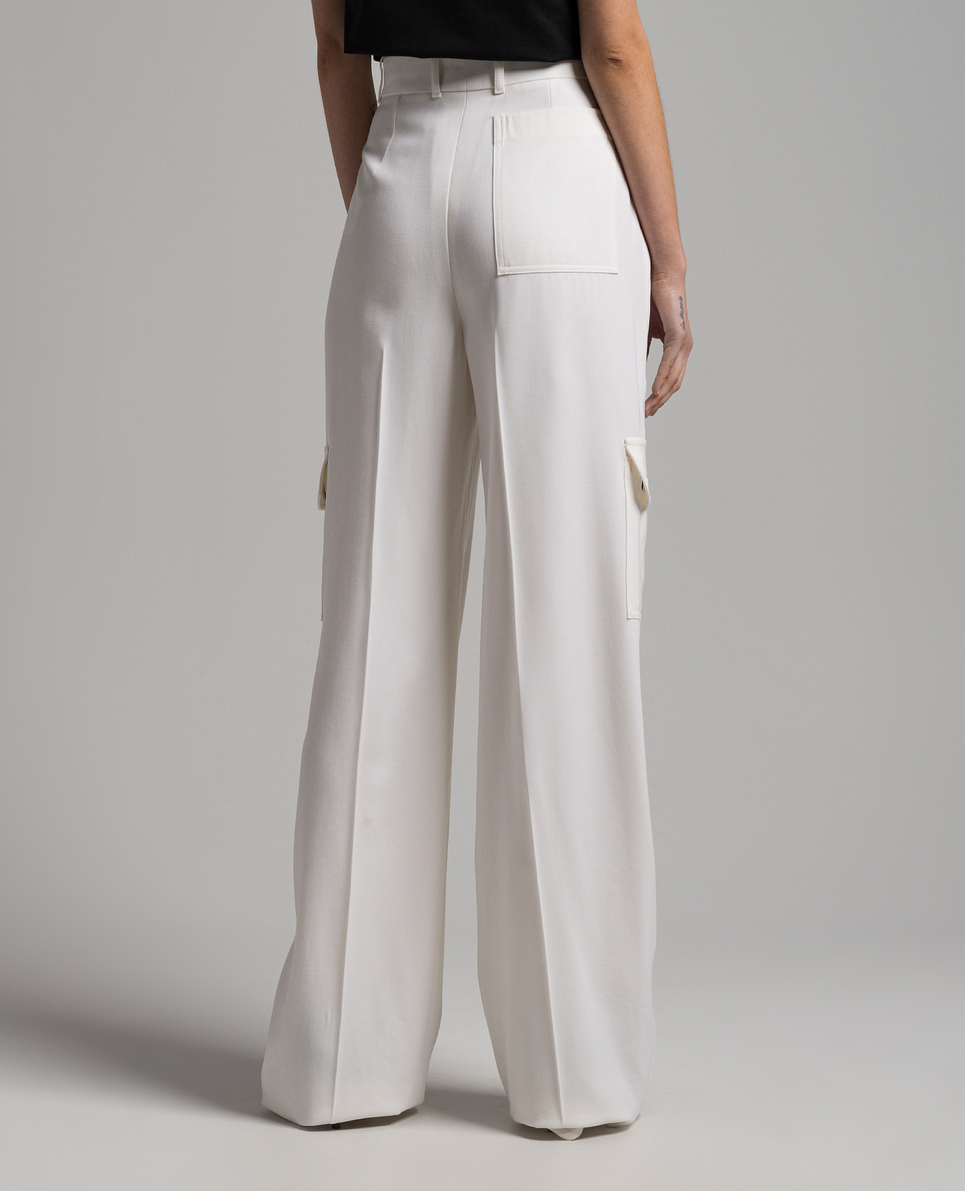 

White wool cargo pants Alexander McQueen