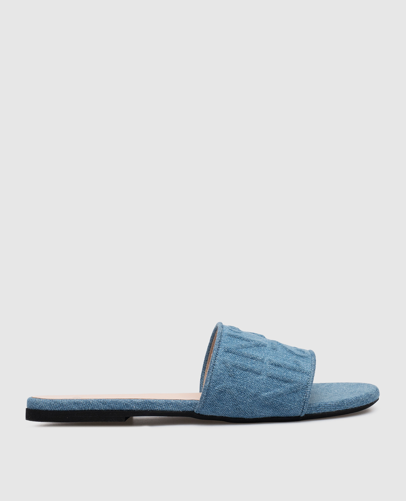 Blue flip flops with embossed logo n21