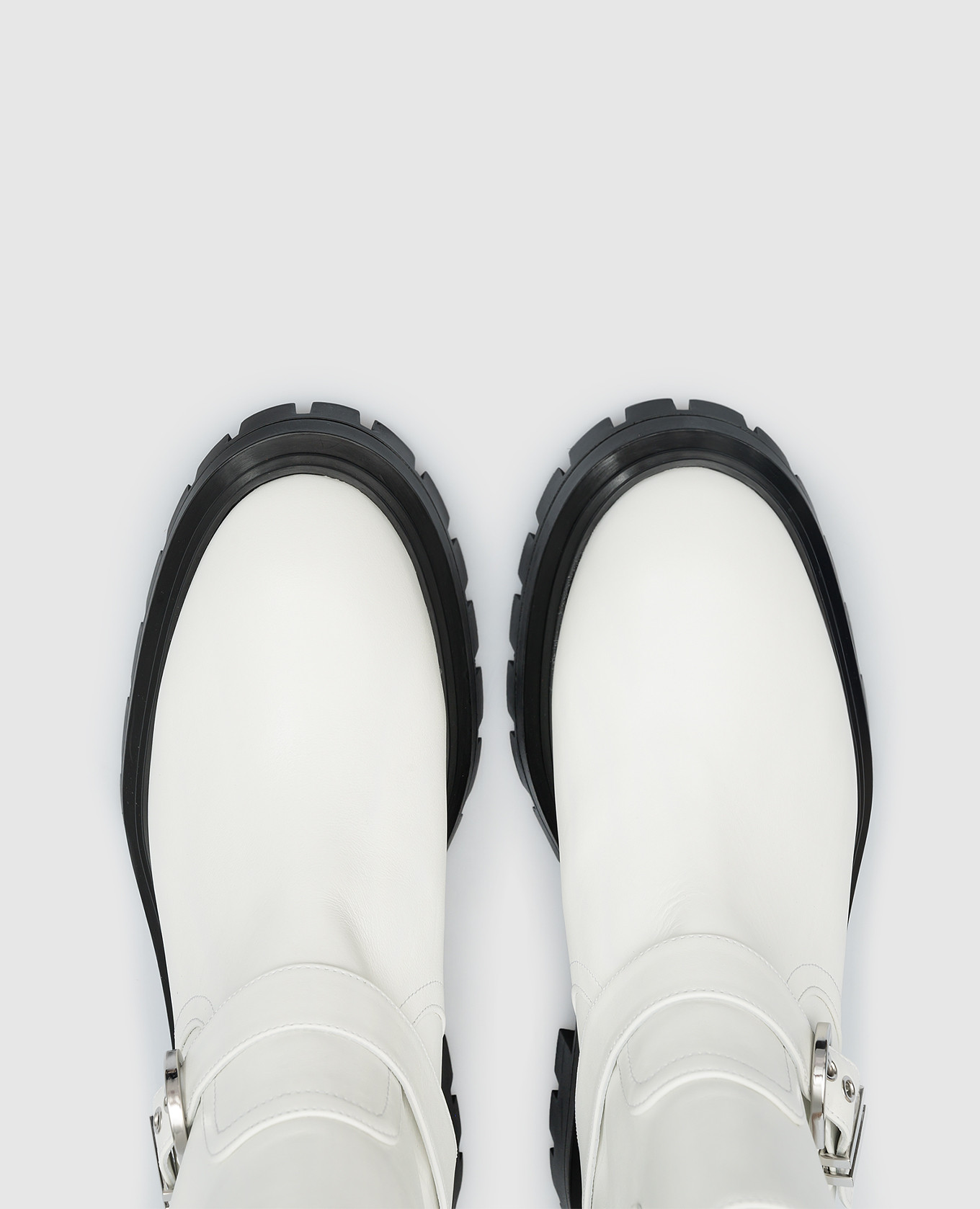 Mverick white leather boots Stuart Weitzman 4