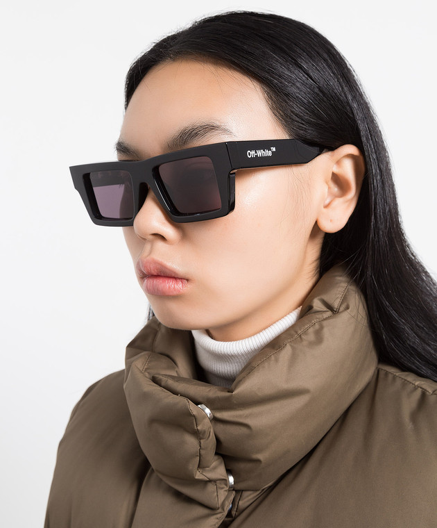 Off-White - Black Nassau sunglasses with contrasting logo